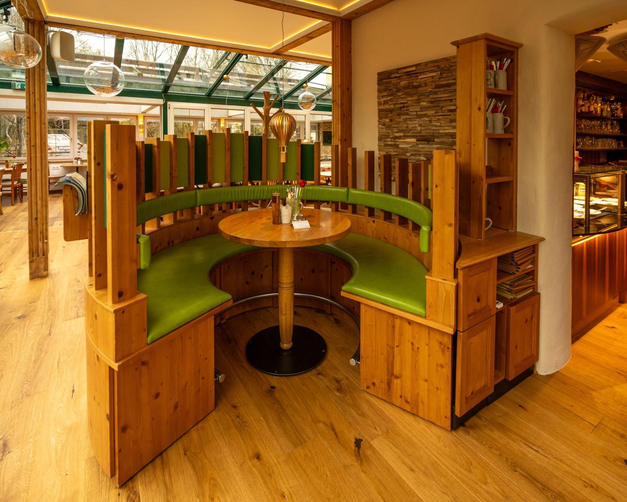 Landhaus Hotel Wolfratshausen Eksteriør billede