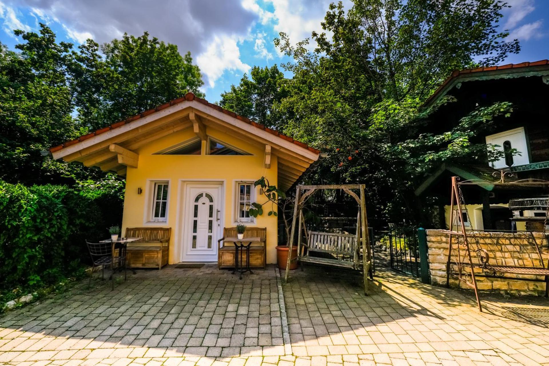 Landhaus Hotel Wolfratshausen Eksteriør billede